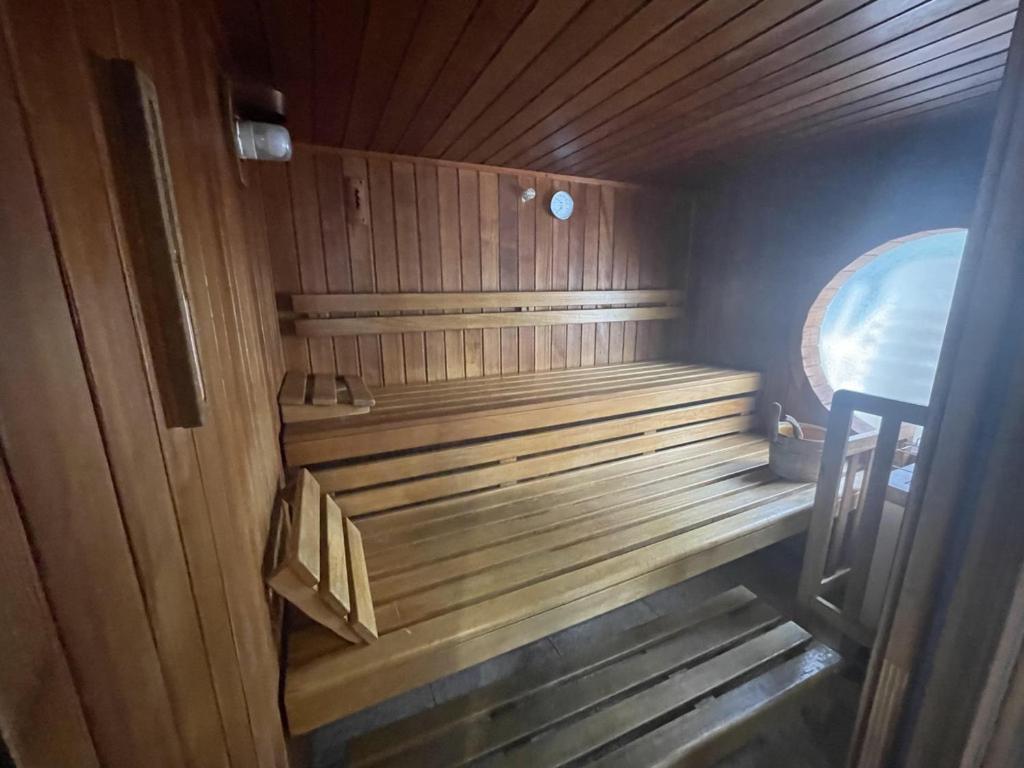 Le Victoria, Elegant T2 Au Bord Des Plages, Piscine, Sauna Menton Extérieur photo