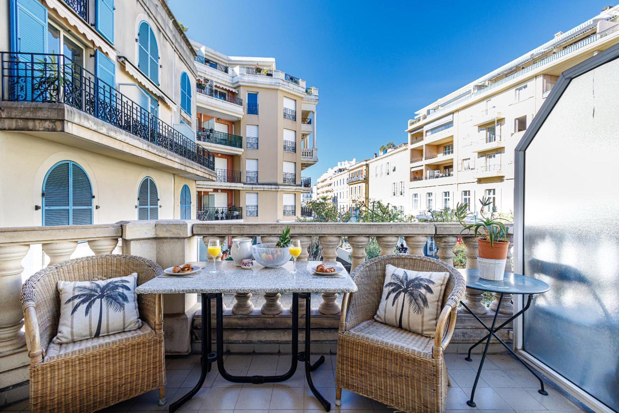 Le Victoria, Elegant T2 Au Bord Des Plages, Piscine, Sauna Menton Extérieur photo